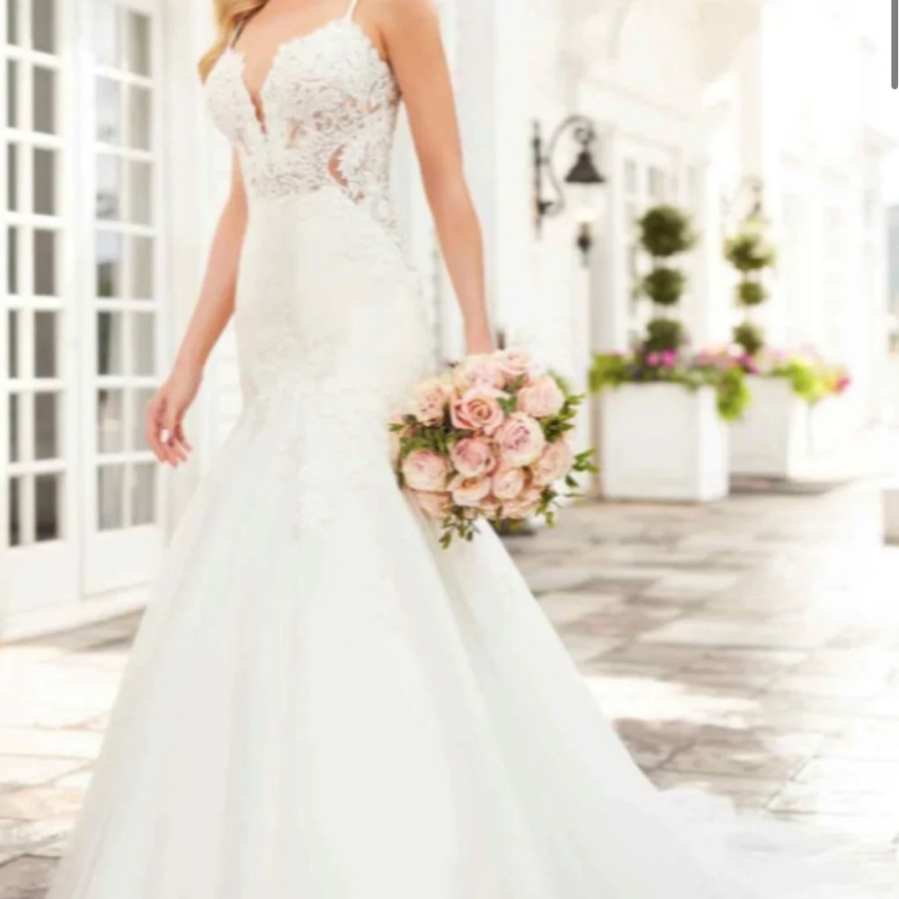 Martina Liana 906 Wedding Gown Size 8